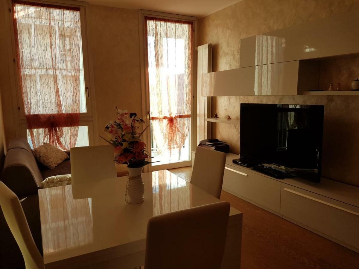 Milano Malpensa Grandi Ap Apartman Gallarate Kültér fotó