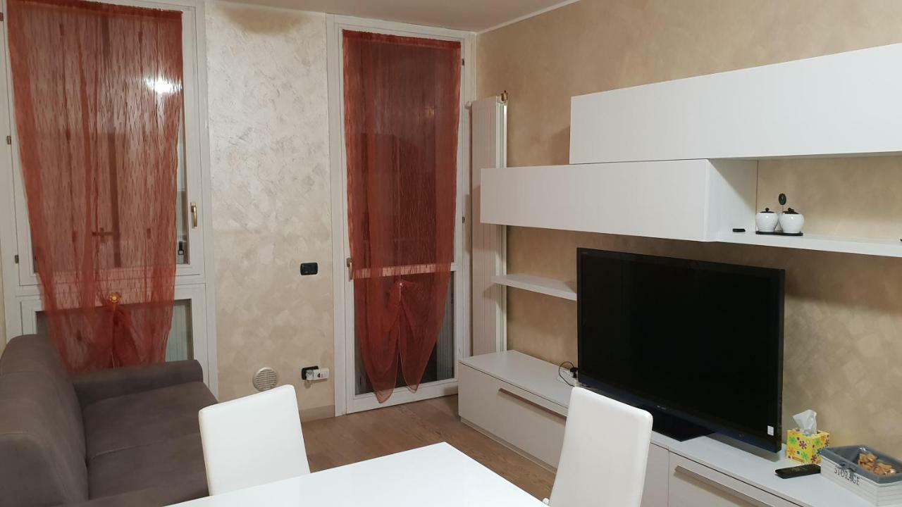 Milano Malpensa Grandi Ap Apartman Gallarate Kültér fotó