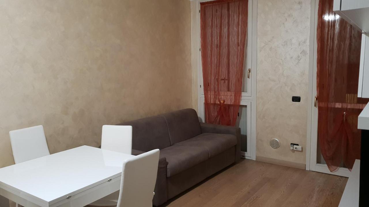 Milano Malpensa Grandi Ap Apartman Gallarate Kültér fotó